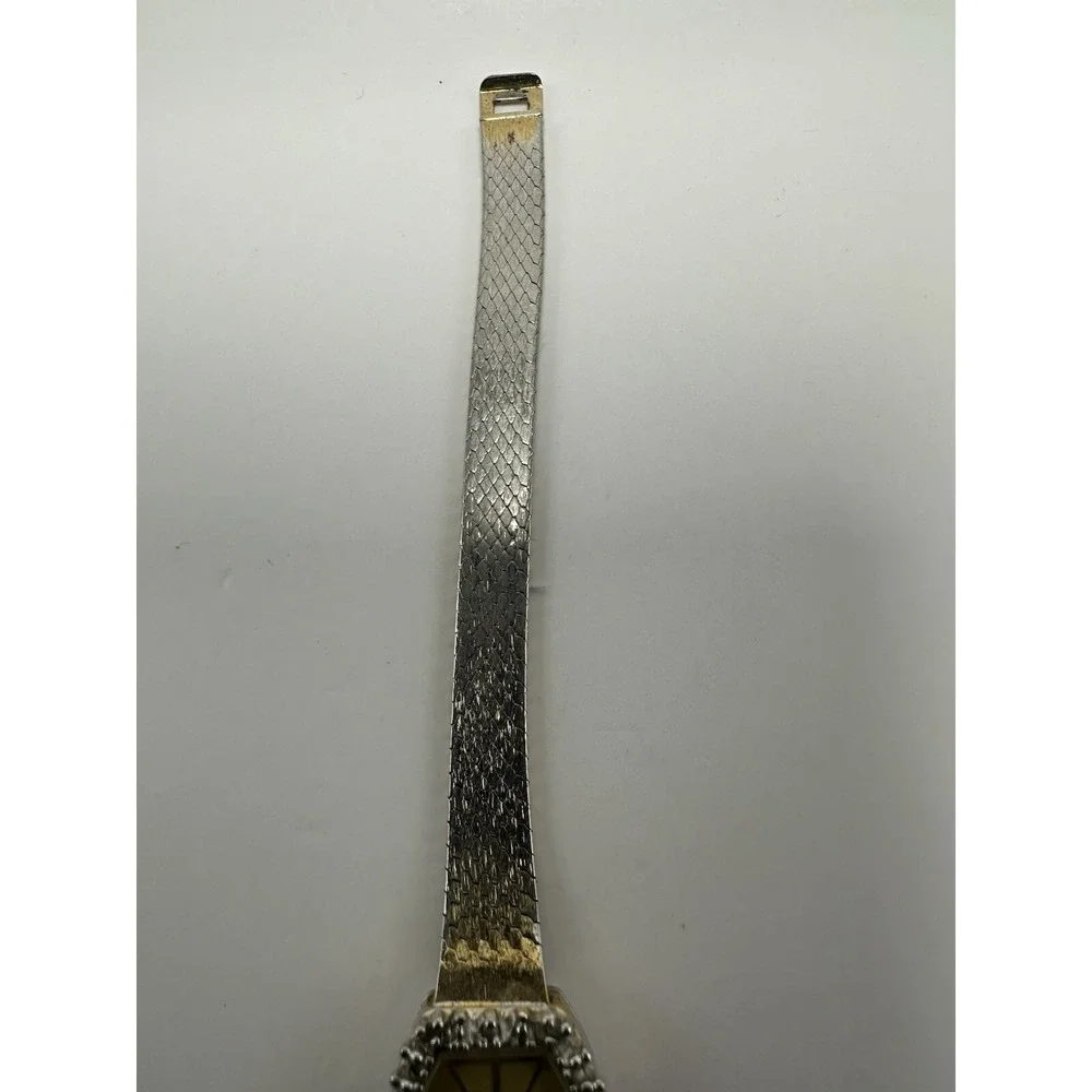 Guildcrest Ladies Watch New Battery‎ 15MM 6.5